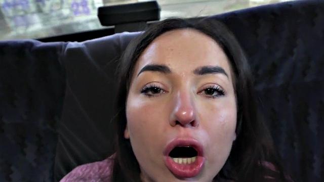 Deepthroating cab driver to soothe her pussy itch