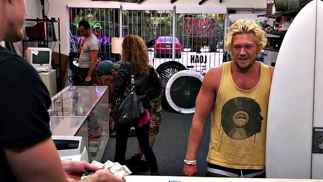 Pawn guy filled with nice dick in tight anal hole