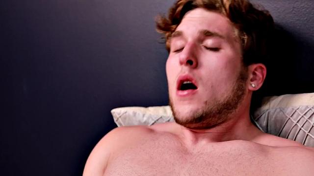 Muscular amateur strokes his dick for cum