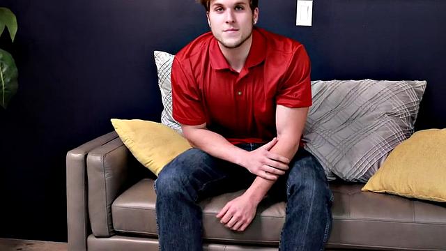 Muscular amateur strokes his dick for cum