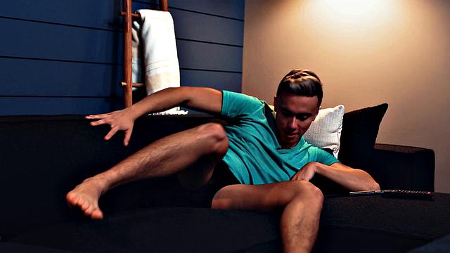 HETEROFLEXIBLE - Aroused Twink Carter DelRey Can Barely Take Stepdaddy Drew Sebastian's HUGE Dick