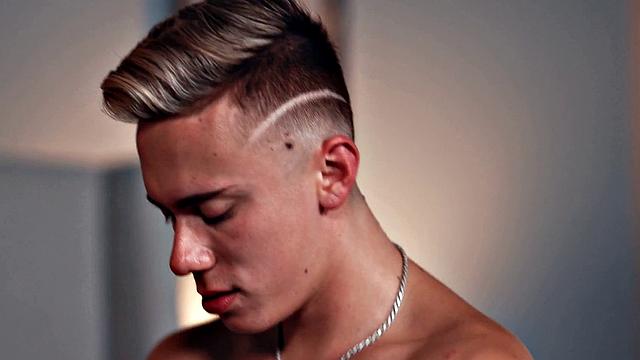 HETEROFLEXIBLE - Aroused Twink Carter DelRey Can Barely Take Stepdaddy Drew Sebastian's HUGE Dick