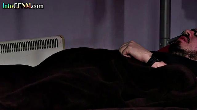 CFNM babes cocksucking lucky guy