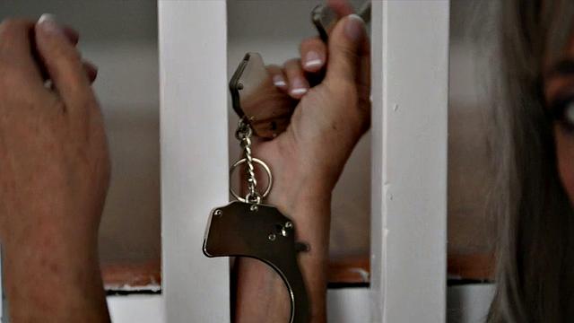 Silvia Foxx dominates herself