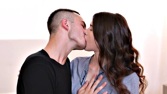 Petite Teen Ariana Shaine Loves