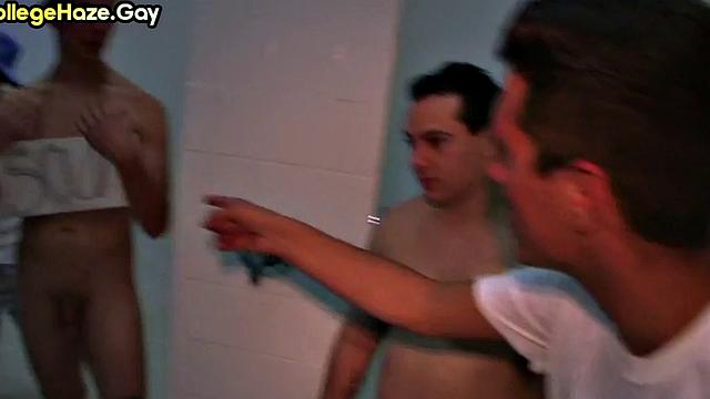 College amateurs go for voyeur frat under shower