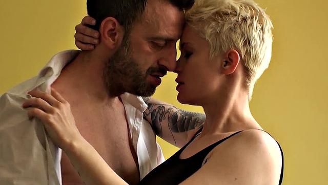 SubSlut Mila Milan: "Take all my holes."