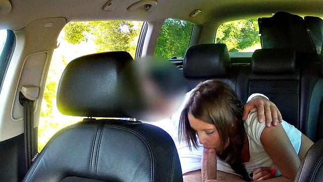 Amateur teen forgets wallet at mall & cabbie bangs her hard in car