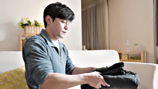 Bad Wife Knows How to heat On her Husband