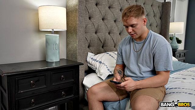 Stepmom Gives a Hand