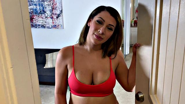 Valentina Gets a Full Face