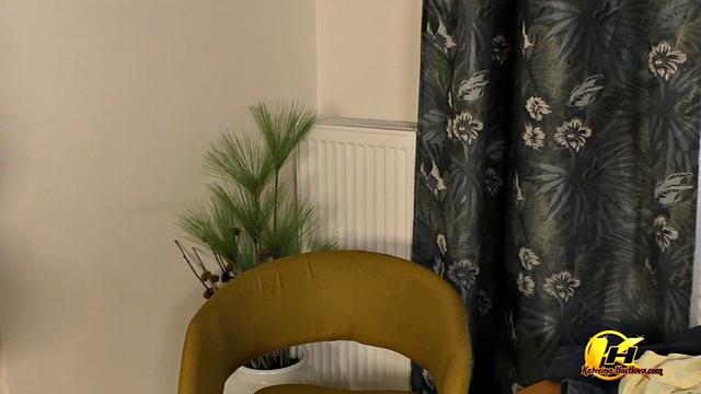 Катерина Хартлова получает кремпай после голого траха