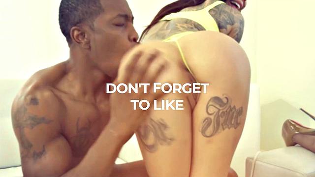 CuckoldSessions - Cuck Needs To Finish Chores While Blonde Mistress Gets Spitroasted