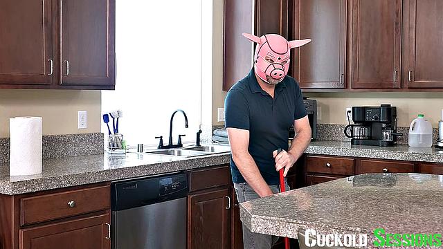 CuckoldSessions - Cuck Needs To Finish Chores While Blonde Mistress Gets Spitroasted