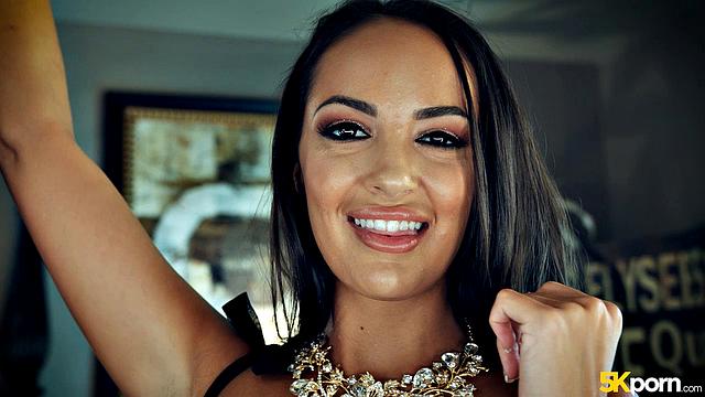 Sofi's Body Slamming