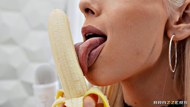 Slutty Podcaster Puffs Cheeks