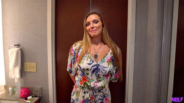 Stepmom Has New Crush - S6:E2