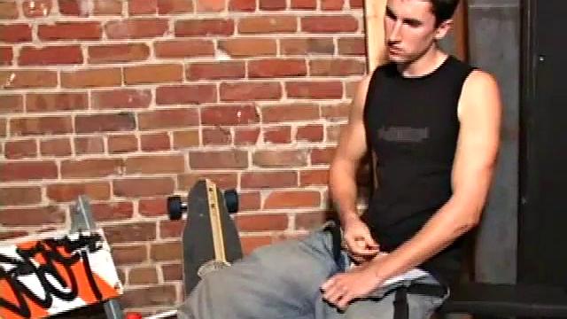Skater Boy JP Jerks Off Hard