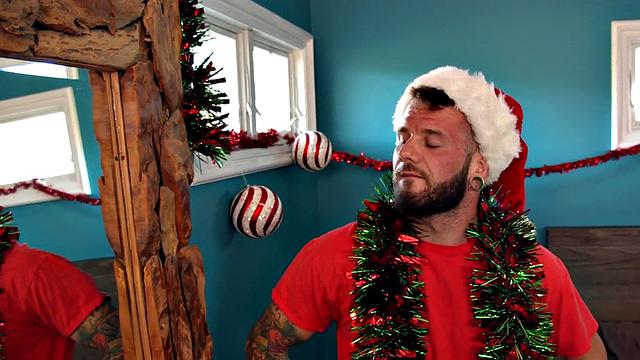 Качок-сводный брат трахает спортсмена так, что тренер бы обзавидовался