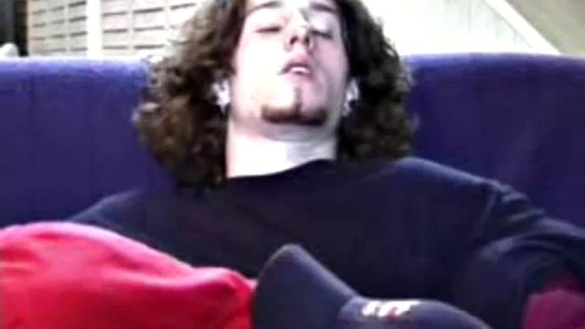 Skater boys Adam and Lukas get horny, watching porn video and decide on a little action of their own. From rubbing the growing bulges in their pants they are soon rubbing balls and hard dicks. Lukas kisses Adam and then sucks his cock.