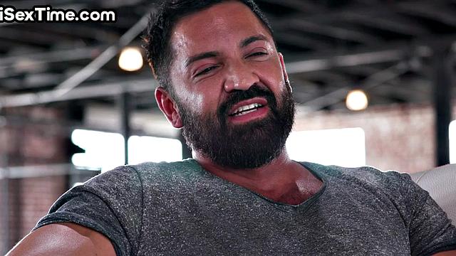 Busty bisex babe pounded in 3some after deepthroat