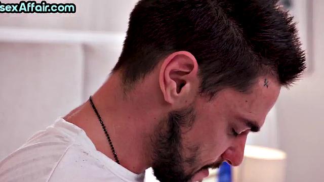 Bisexual cocksucking trio