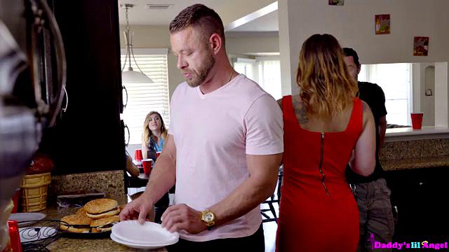 Let Them Watch - S3:E1