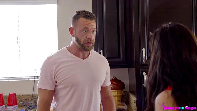 Let Them Watch - S3:E1