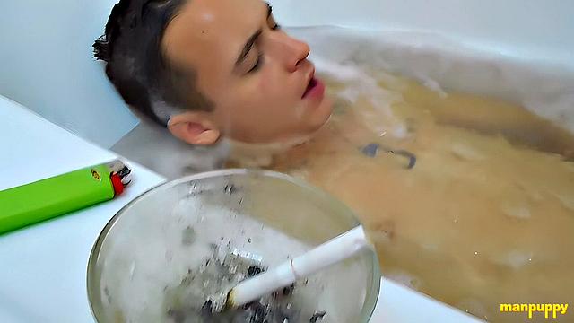 Tristan Sweet and Richard Lennox: Twink Smoking Tease in the Bathtub