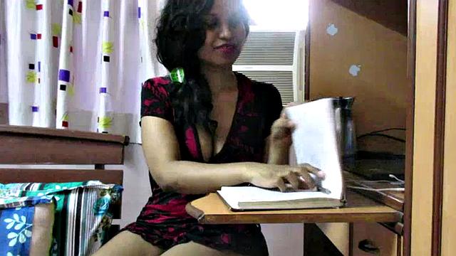 Sexy Big Tits ondian Lily Fingers Wet Pussy