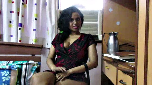 Sexy Big Tits ondian Lily Fingers Wet Pussy