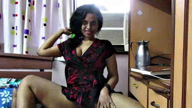 Sexy Big Tits ondian Lily Fingers Wet Pussy