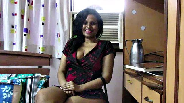 Sexy Big Tits ondian Lily Fingers Wet Pussy