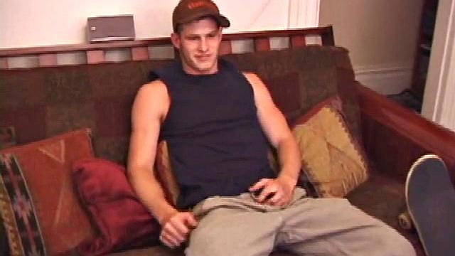 Skater Kyler Beats Off