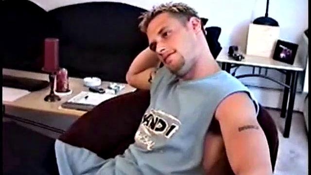 Sucking Off Straight Buzz