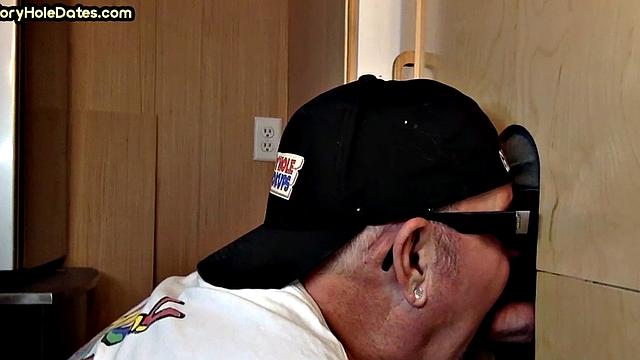 Homemade gloryhole dad sucks penis till cum in mouth