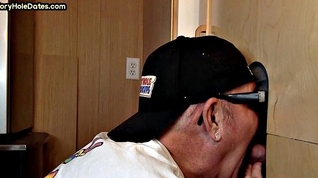 Homemade gloryhole dad sucks penis till cum in mouth