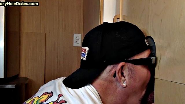 Homemade gloryhole dad sucks penis till cum in mouth