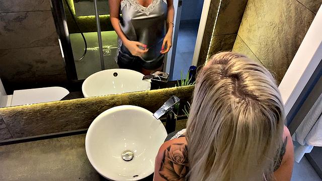 Blonde with pierced pussy & tattoos gets off with vibrator in the shower