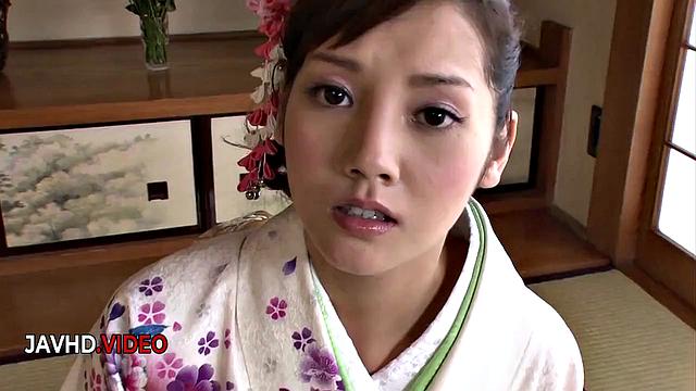 Seductive Japanese Amateur Delights in Explicit Porn Show