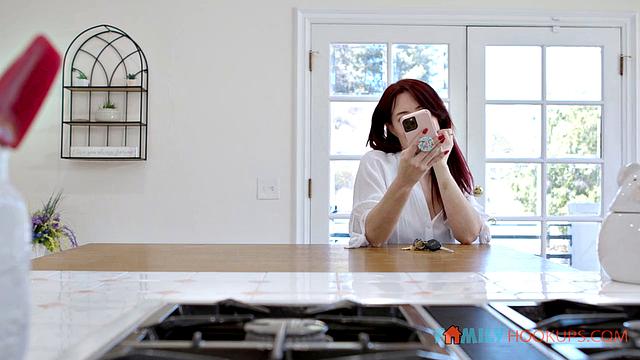 Jessica Ryan Lending a Hand