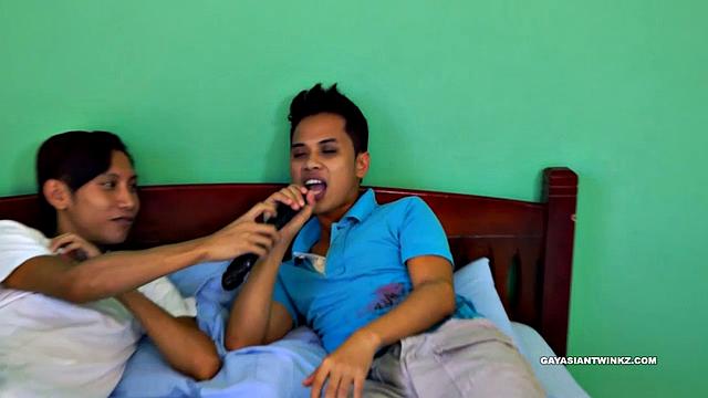 Cute Asian Friends Fuck