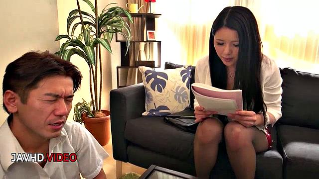 Japanese Office Beauty Rises With Stunning Blowjob Skills