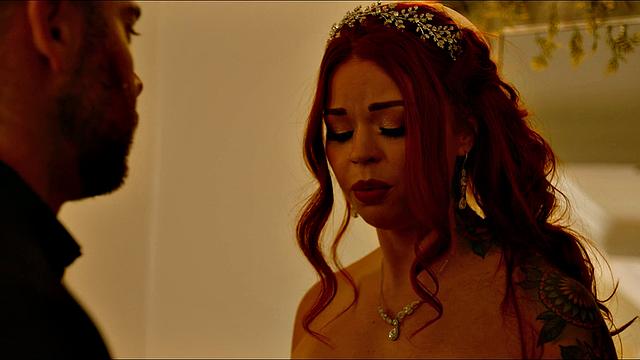 невеста после ночной оргии сосёт стоящему попу перед свадьбой