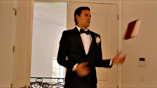 невеста после ночной оргии сосёт стоящему попу перед свадьбой