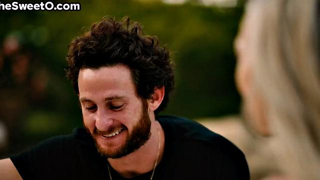 Petite babe pussylicked while sucking cock in 69 pose