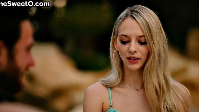 Petite babe pussylicked while sucking cock in 69 pose