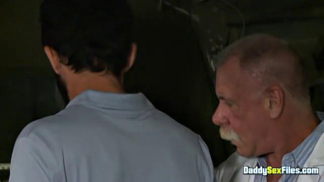 Army Cum For Doctor Reynolds - Tom Nero, Scott Reynolds & Bryan Slater