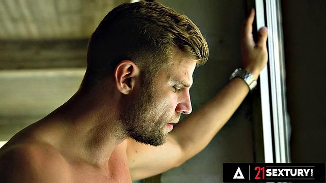 21 SEXTURY - Sexy Alexis Crystal Enjoys Thick Dick Deep In Her Warm Ass