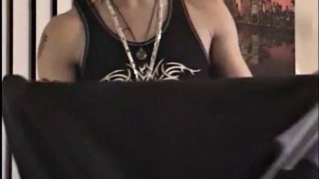 Straight Guy Beats His Meat